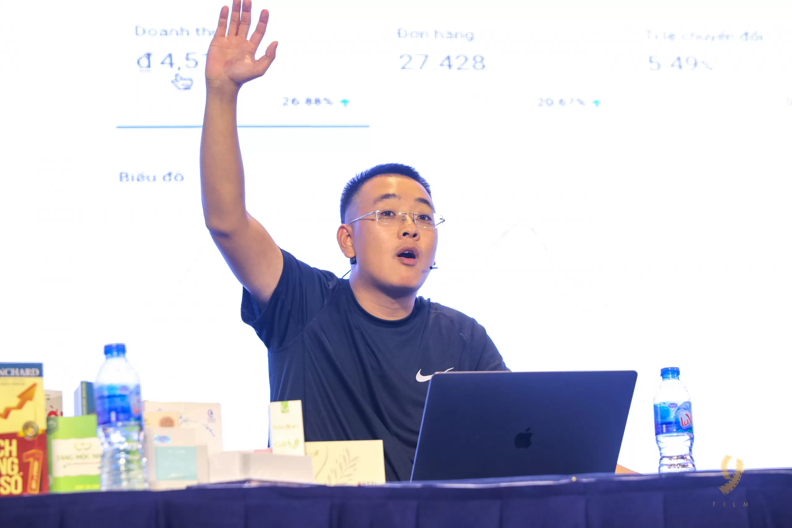 Xây dựng thương hiệu cá nhân Hoàng Học – CEO Huho Việt Nam – INS Media